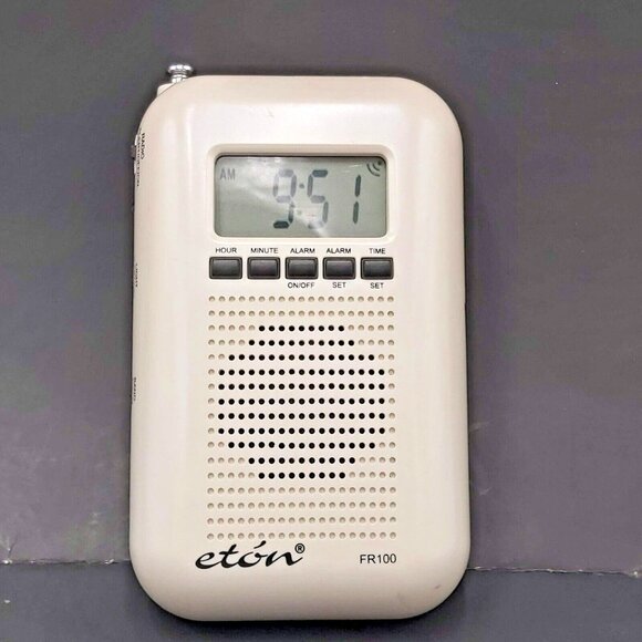 Eton Blackout Buddy FR100 Emergency Radio-Light-AM FM Band- LCD Clock-Alarm - Picture 1 of 14